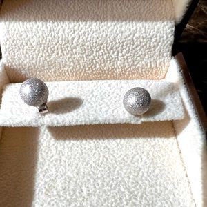 Round Earrings